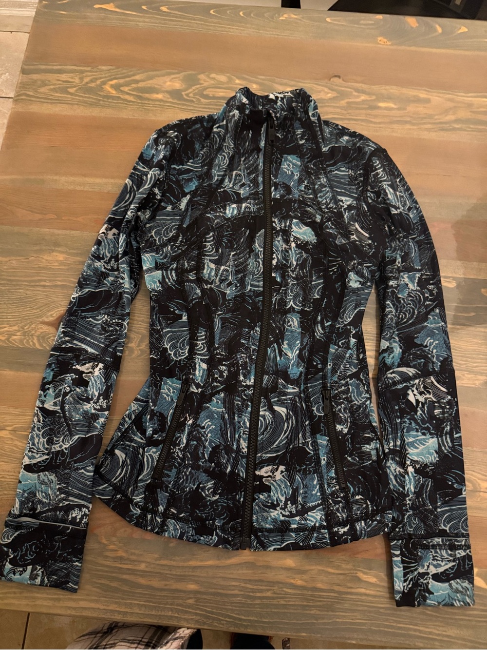 Lululemon define Jacket full zip in Black & blue waves